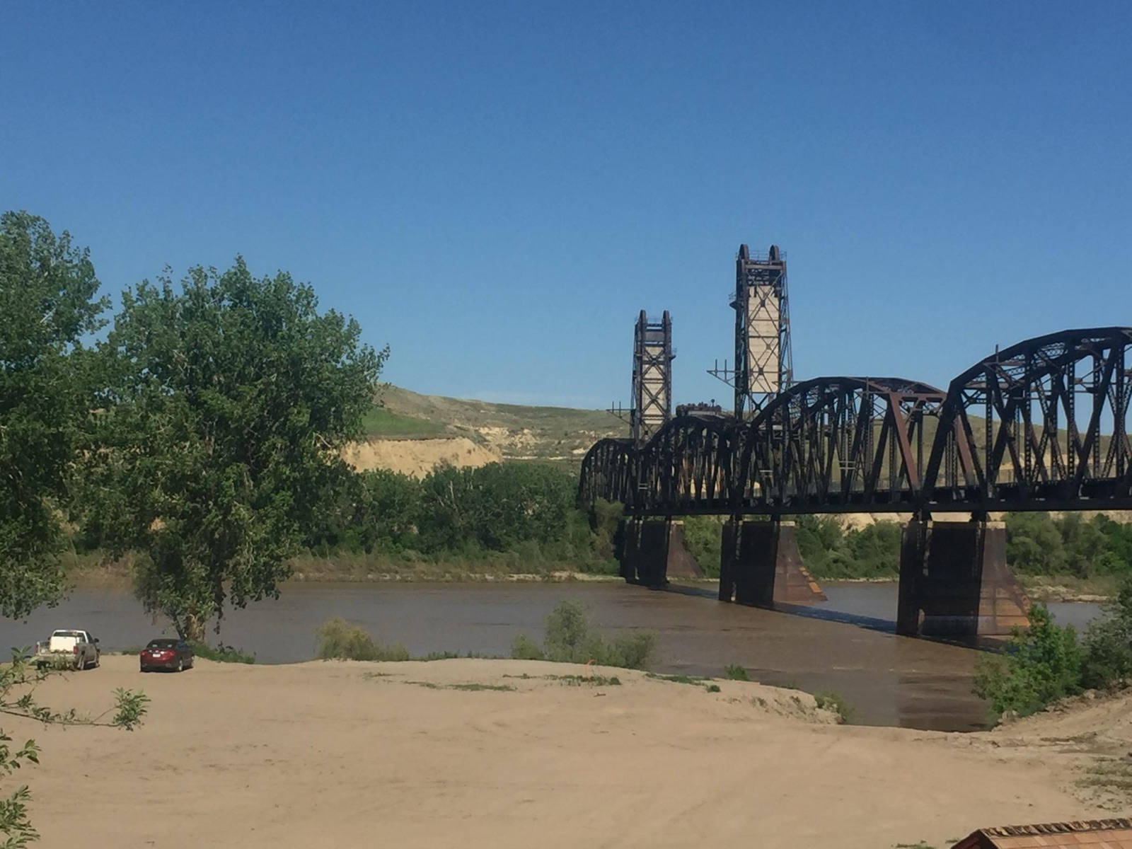 The boat ramp area on the Yellowstone River below the Fairview Lift Bridge